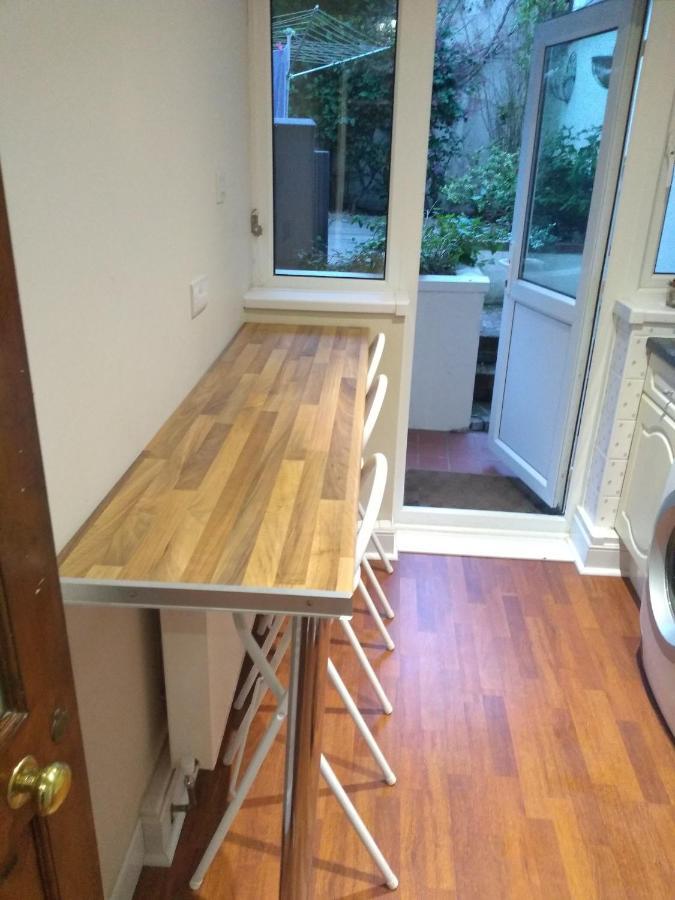 8a Kenilworth Road * Portsmouth